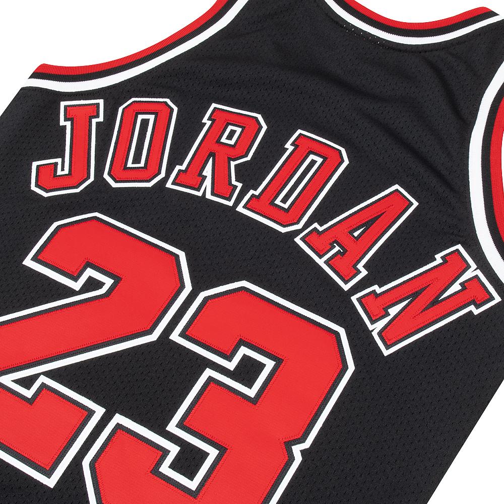 Michael Jordan 97/98 Auth Chicago Bulls Jersey | Black