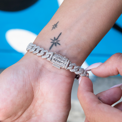 Atlanta Braves Official MLB Diamond Prong Cuban Bracelet in White Gold- 8.5mm