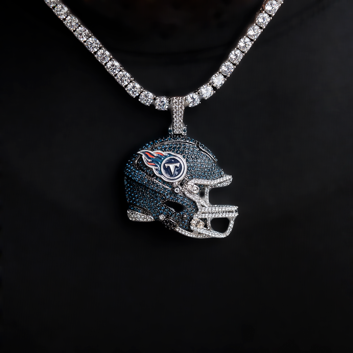 2025 Tennessee Titans Team Helmet Pendant - White Gold