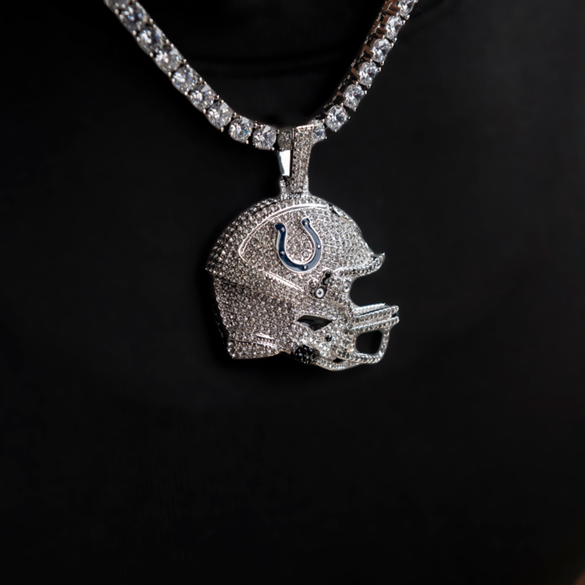 2025 Indianapolis Colts Team Helmet Pendant - White Gold