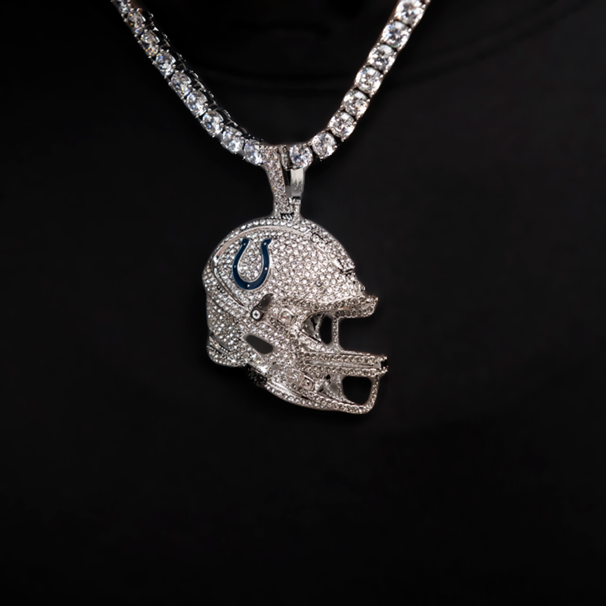 2025 Indianapolis Colts Team Helmet Pendant - White Gold