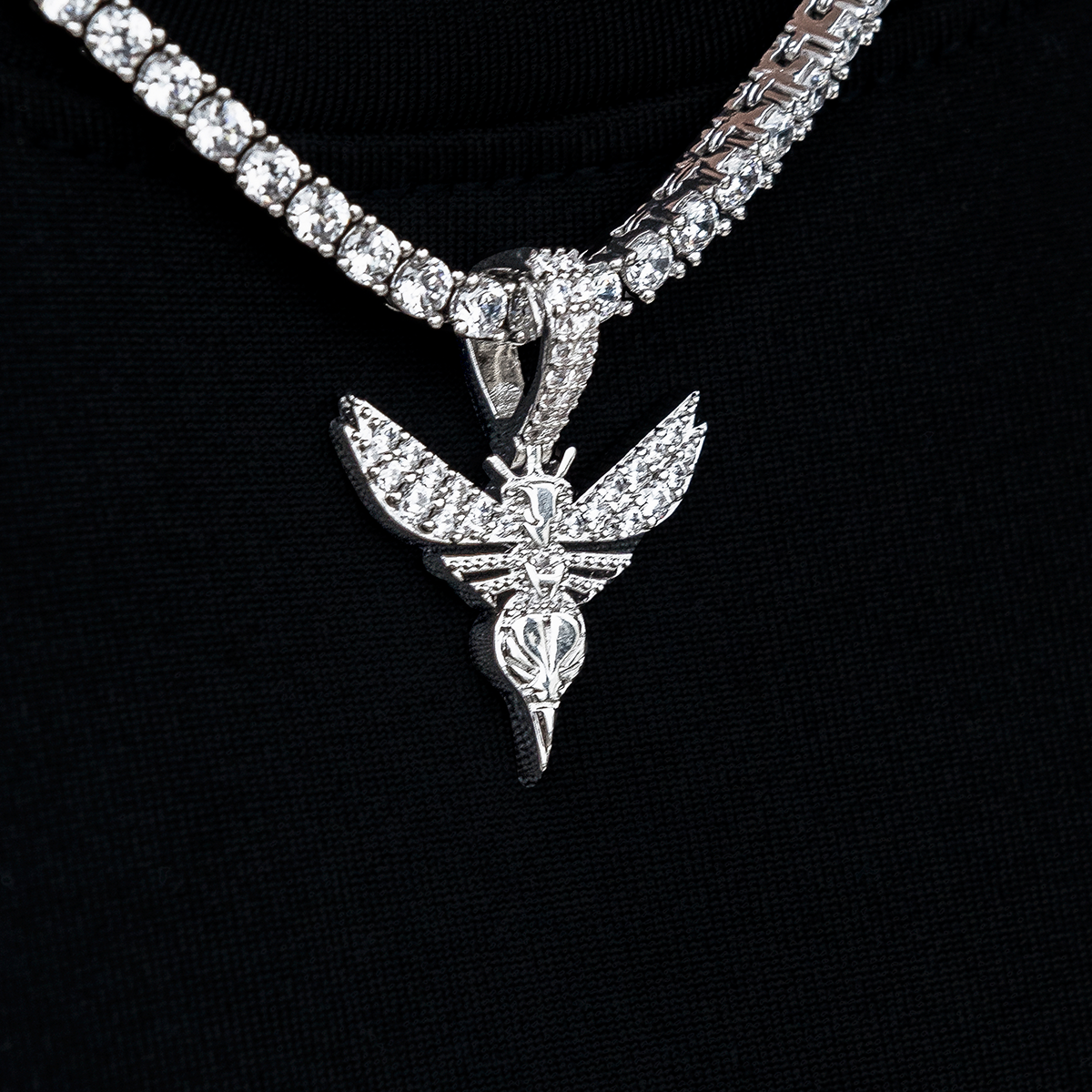 Charlotte Hornets Micro Pendant - White Gold