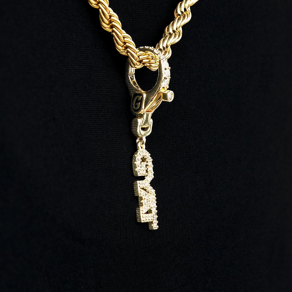 "Gyat" Clip On Pendant in Yellow Gold