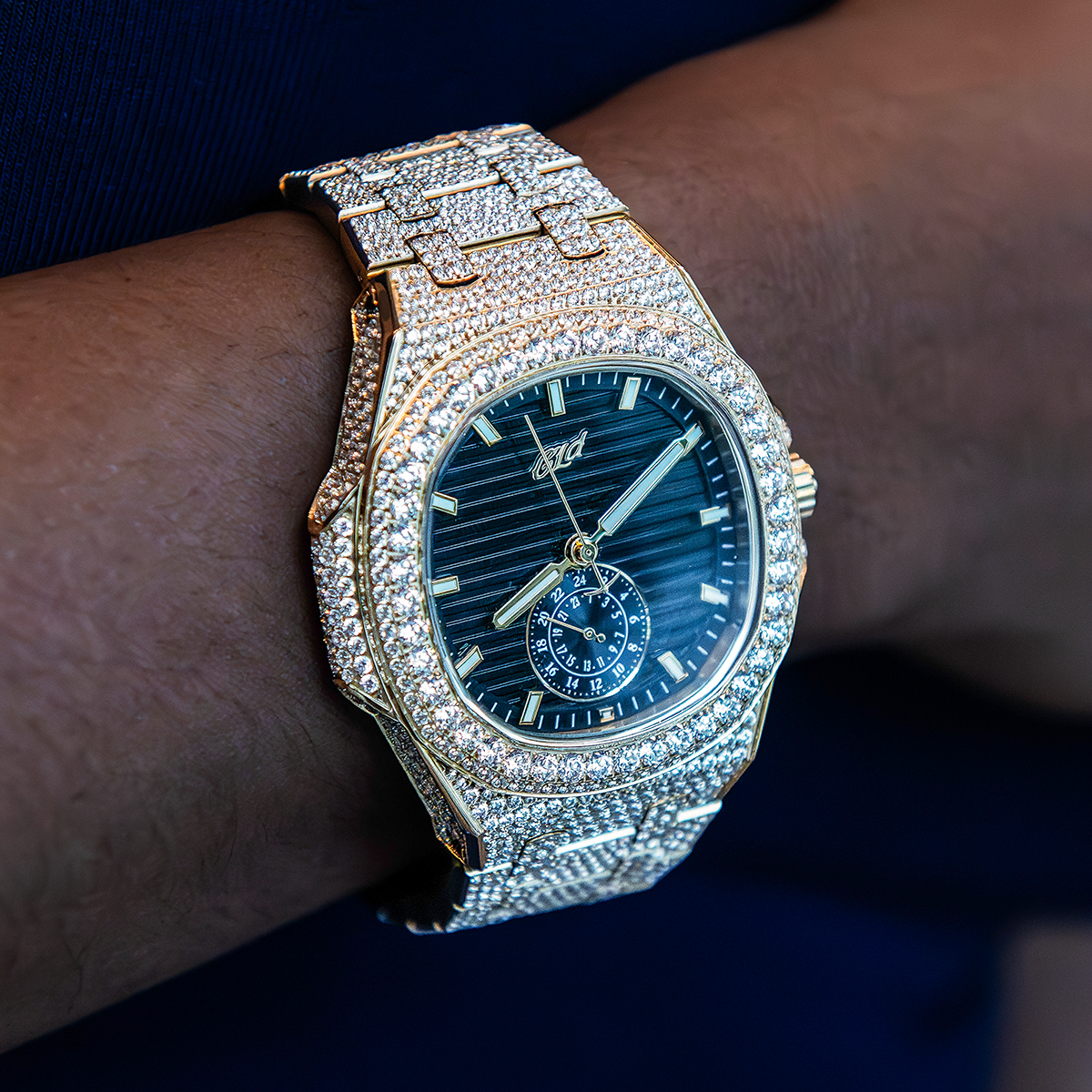 39MM Visionary Fully Iced Case & Black Dial Watch - Yellow Gold