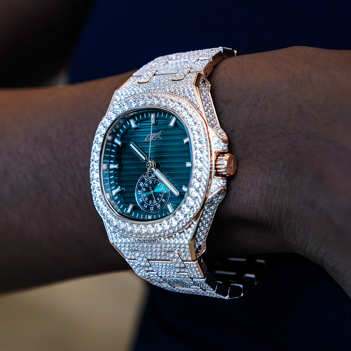 39MM Visionary Fully Iced Case & Green Dial Watch - Yellow Gold