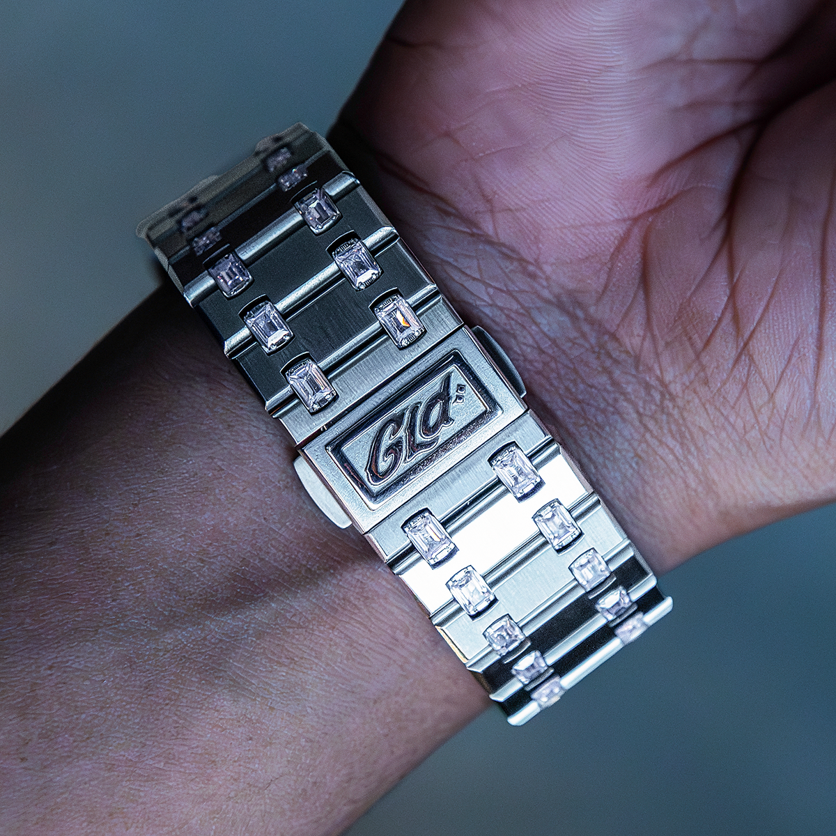 39MM Visionary Iced Pink Stone Band Watch - White Gold