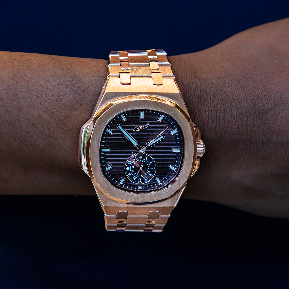 39MM Visionary Plain Case & Chocolate Dial Watch - Rose Gold