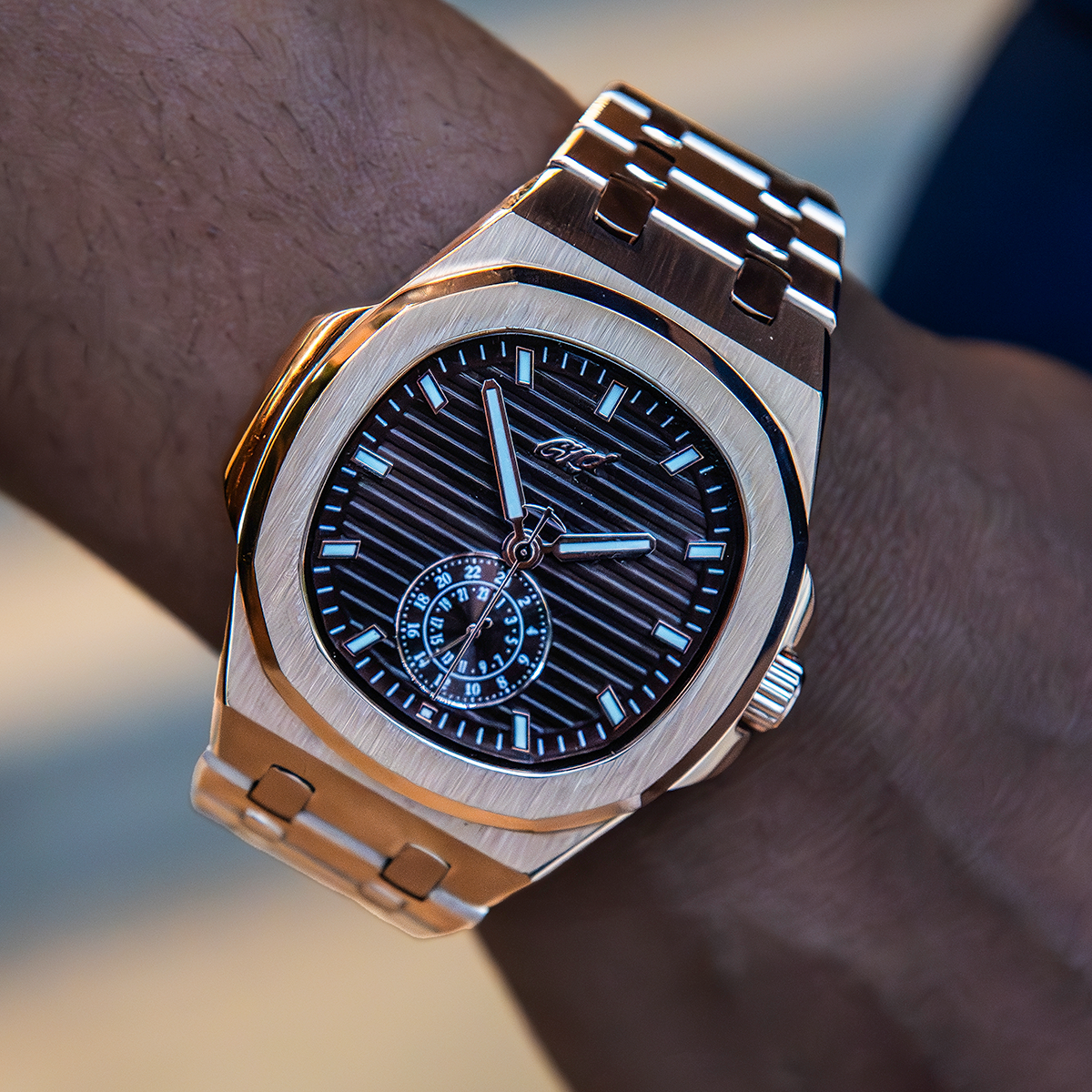 39MM Visionary Plain Case & Chocolate Dial Watch - Rose Gold