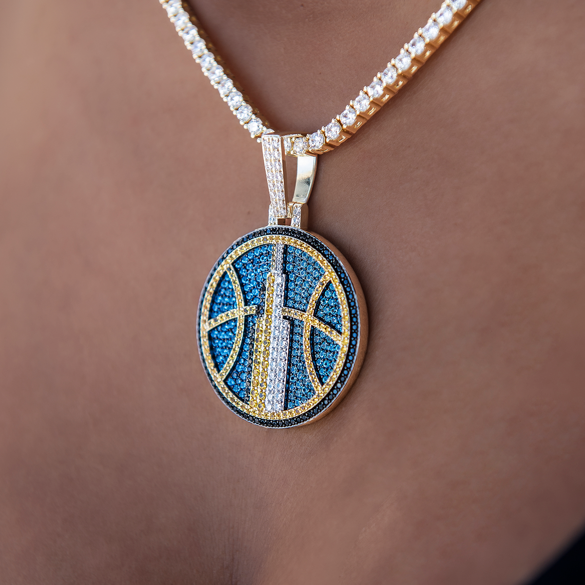 Chicago Sky Official WNBA Logo Pendant Yellow Gold