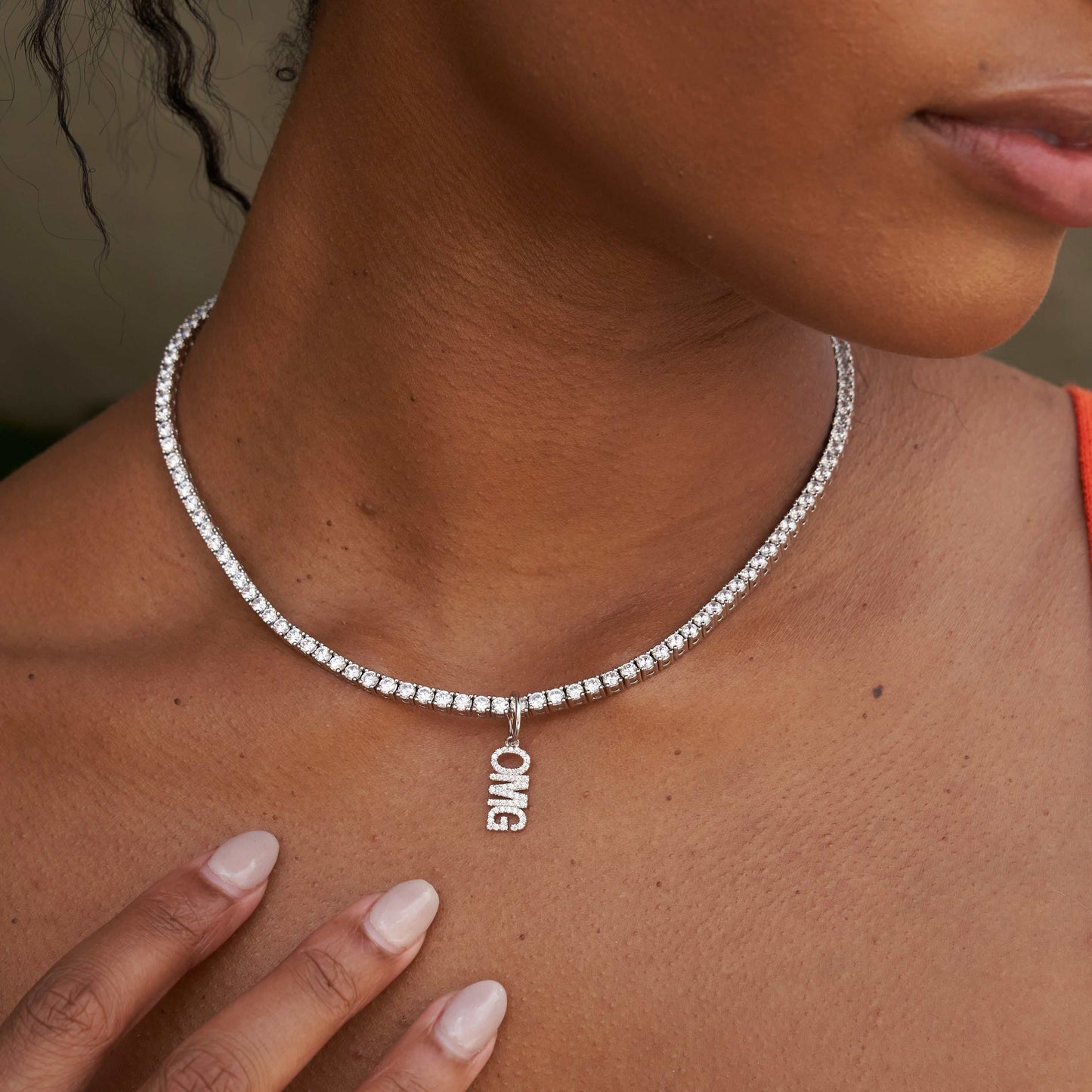 "OMG" Pendant - White Gold