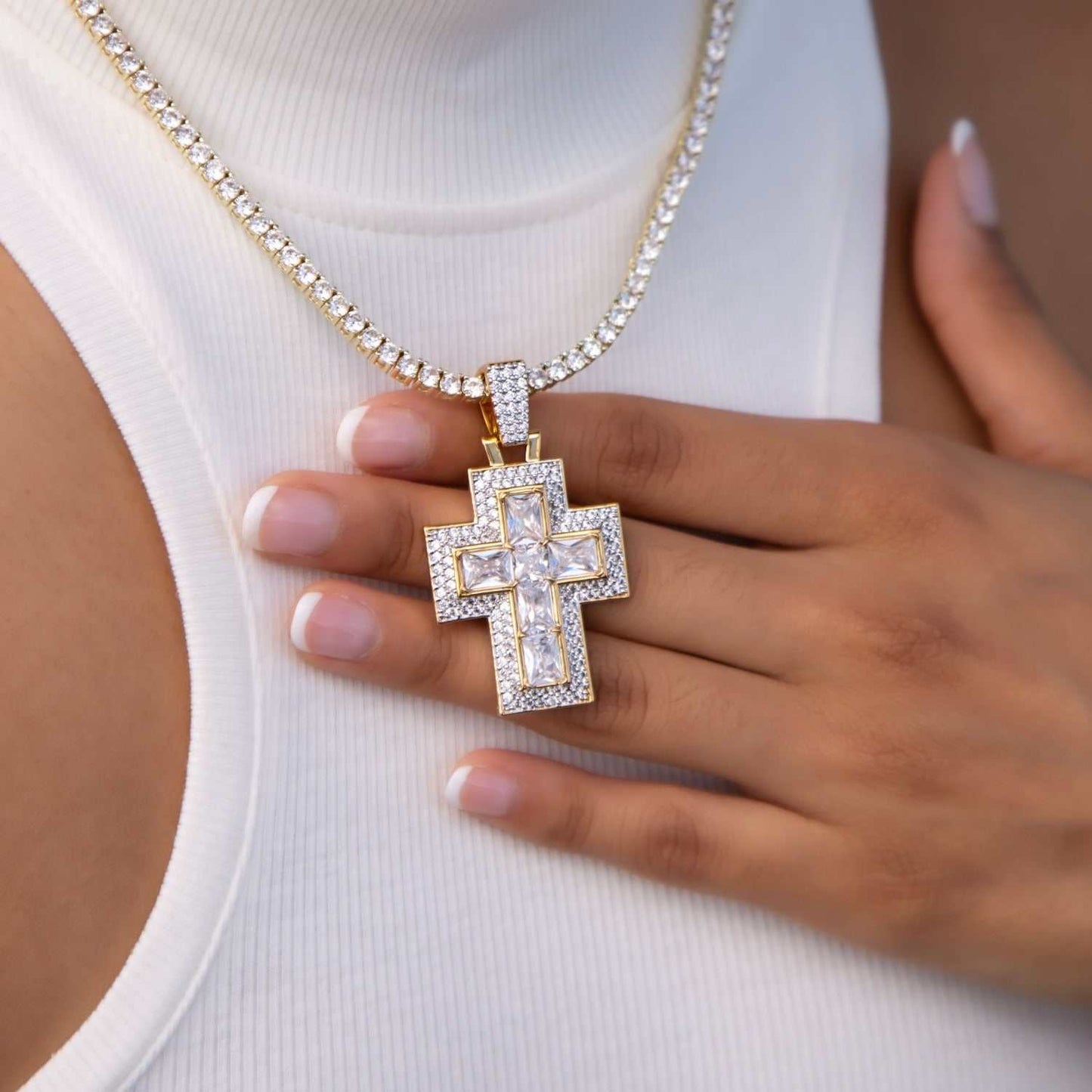 Center Set Baguette Cross