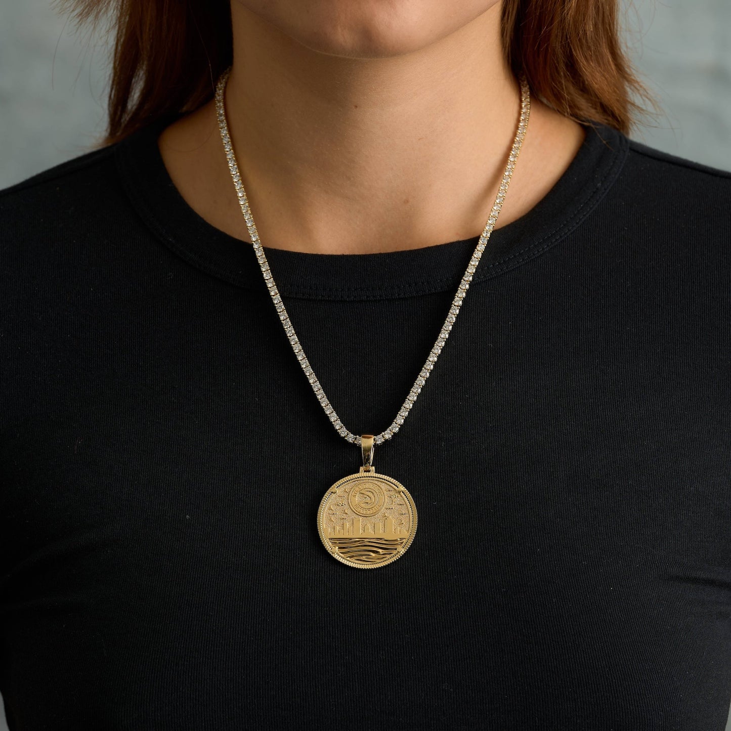 Atlanta Hawks Official NBA Coin Pendant in Yellow Gold