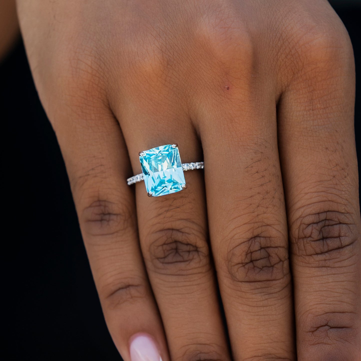 Blue Cocktail Ring in White Gold Vermeil