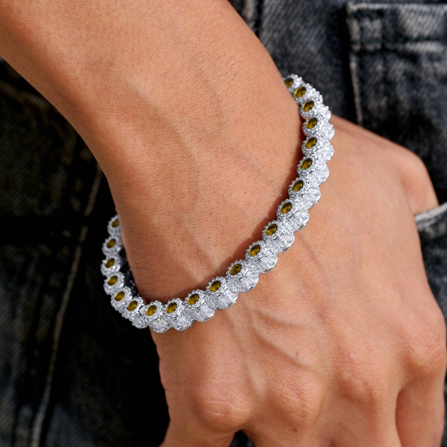Canary Iced Multi Dimensional Bangle Bracelet in White Gold