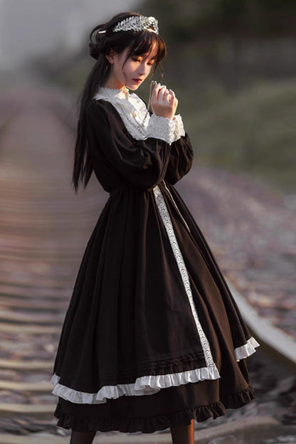 Black Bowknot Ruffled Nun Gothic Lolita Tiered Dress